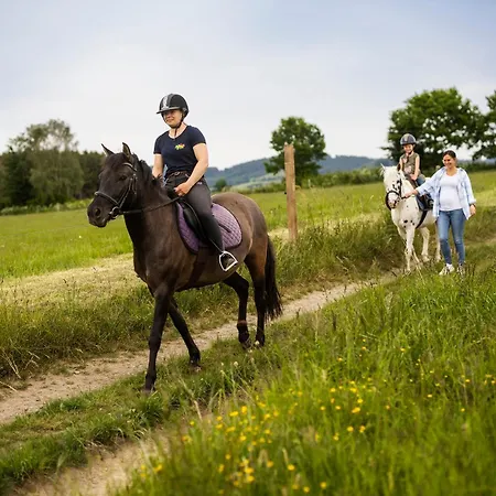 Hof Koehne - Landvergnuegen Rechts Semesterbostad *