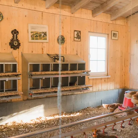 Hof Koehne - Landvergnuegen Rechts Semesterbostad
