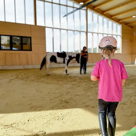 Hof Koehne - Landvergnuegen Rechts Schmallenberg